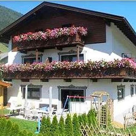 Pension Kristall Neustift im Stubaital Ngoại thất bức ảnh
